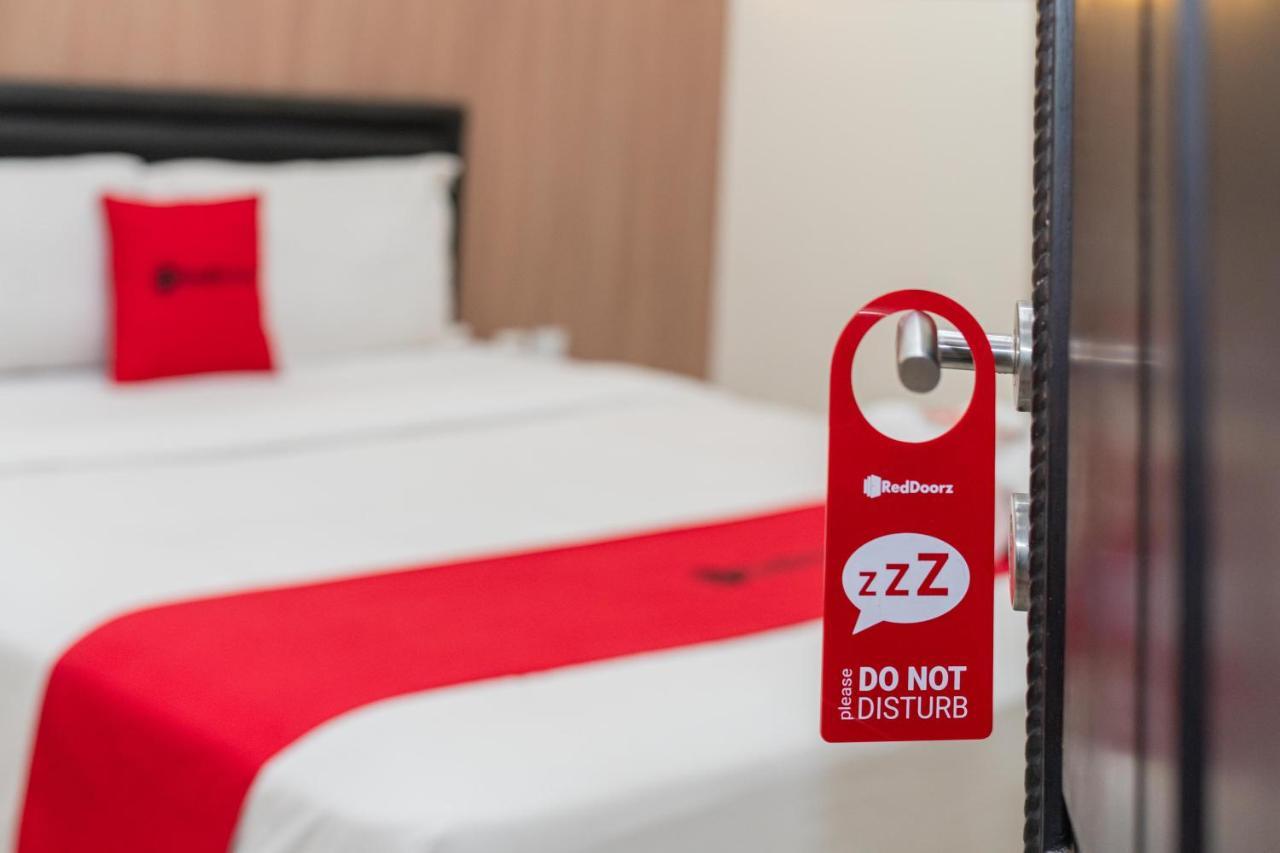 Reddoorz Syariah Near Marvel City Mall 2 Surabaya Exterior foto