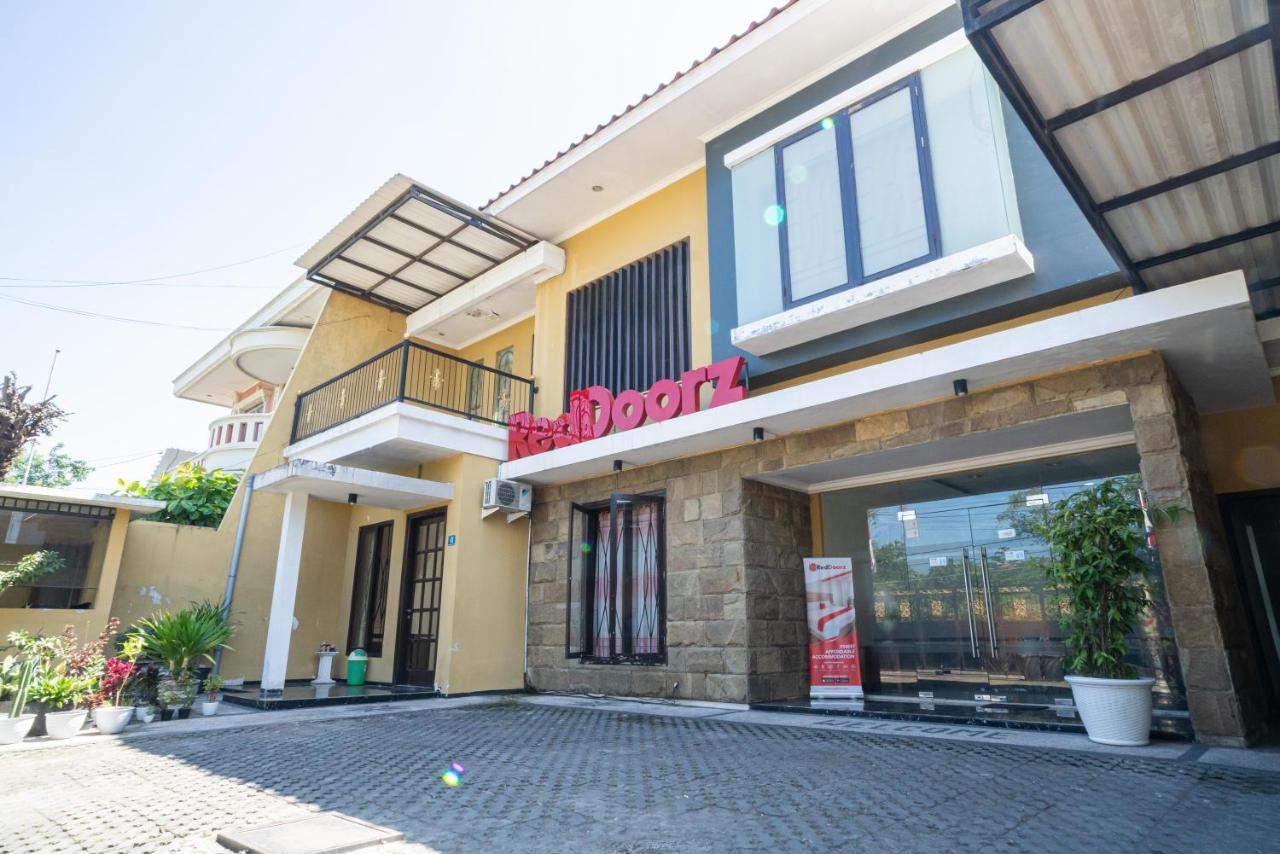 Reddoorz Syariah Near Marvel City Mall 2 Surabaya Exterior foto