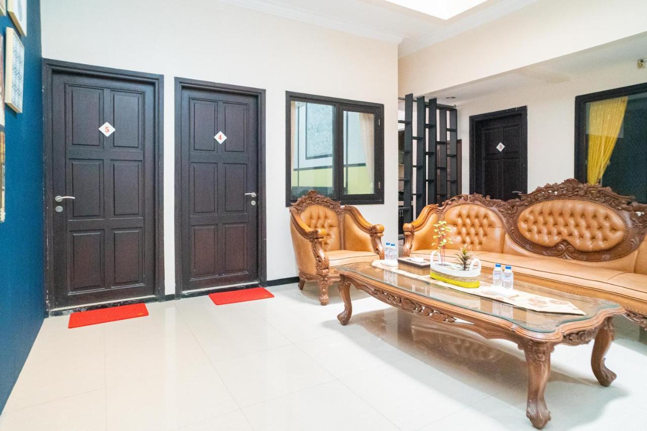 Reddoorz Syariah Near Marvel City Mall 2 Surabaya Exterior foto
